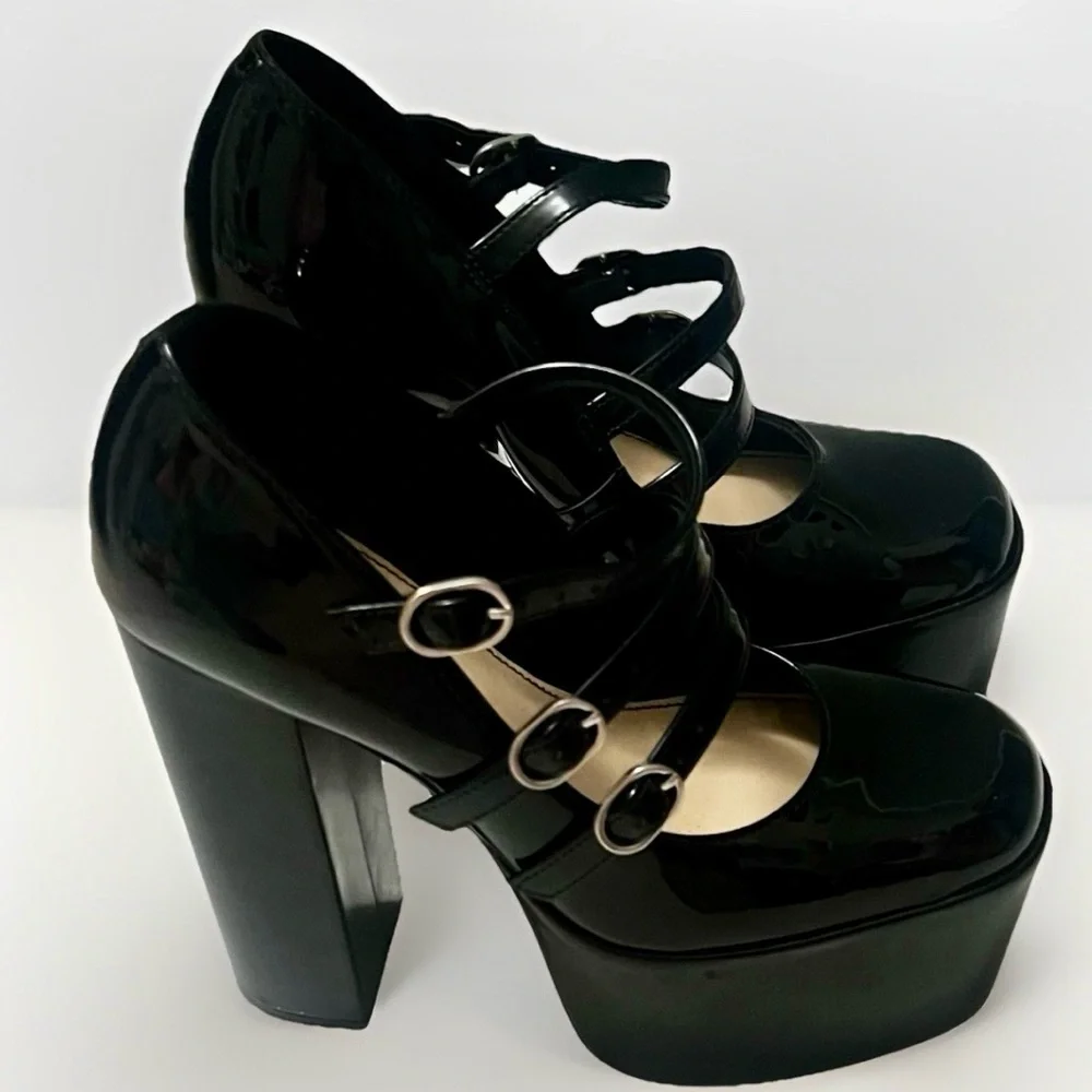 Block Platform Mary Jane Heels in Black